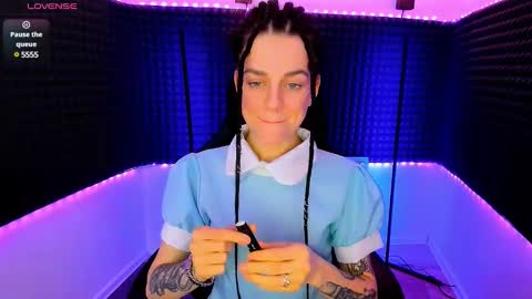 Ruth Martin online show from January 2025 10:02:01 PM