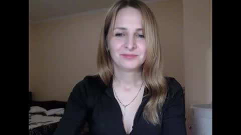 Snapshot of ruthpark chatting on October 2025 07:37:01 PM Ruth online show from October 2025 07:37:01 PM