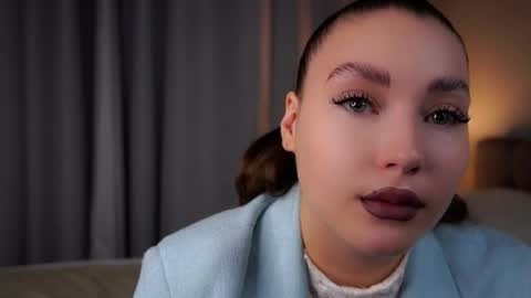 Emma online show from October 2025 01:20:01 PM