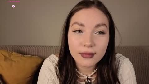 Emma online show from October 2025 01:44:01 PM