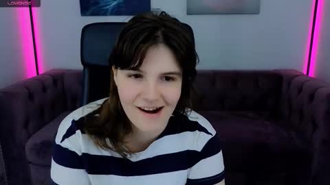 Ruyjin online show from September 2025 11:32:01 AM