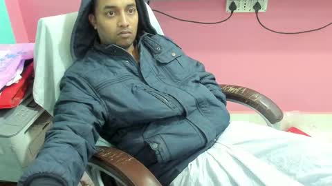 Snapshot of rwb17 chatting on December 2025 06:00:01 AM rwb17 online show from December 2025 06:00:01 AM