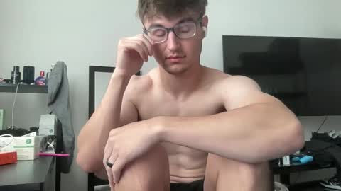 Snapshot of ryan287747 chatting on May 2026 07:00:02 PM ryan online show from May 2026 07:00:02 PM
