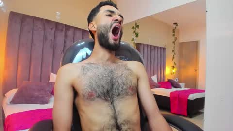 ryan_jackson_ online show from November 2025 05:32:02 AM