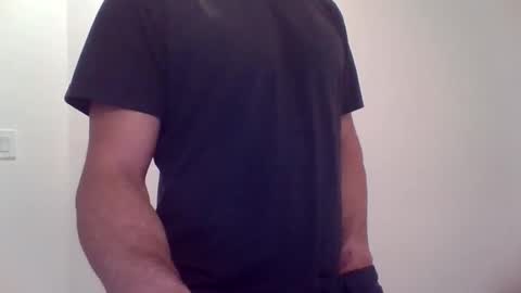 ryand066 online show from May 2026 01:57:01 AM