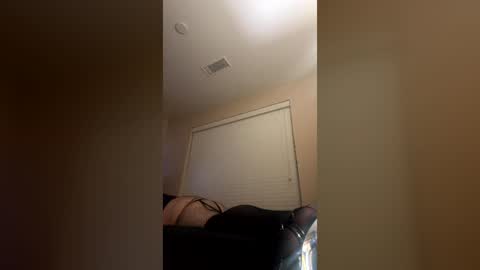 Snapshot of ryanlovesfishnets chatting on July 2026 07:33:01 AM ryanlovesfishnets online show from July 2026 07:33:01 AM