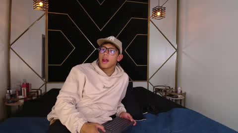 RyanPricee online show from October 2025 04:24:01 AM