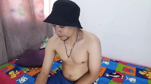 Snapshot of ryansbad235 chatting on January 2025 01:35:01 PM sesbad online show from January 2025 01:35:01 PM
