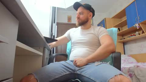 Ryanstone  online show from February 2026 05:35:01 AM