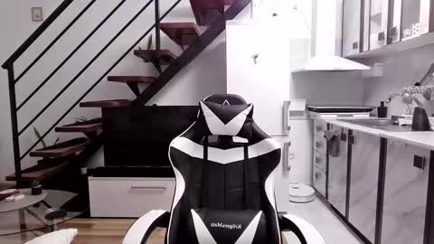 ryanstorm1 online show from October 2025 09:03:02 PM