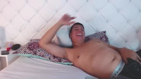 Ryder and Violet online show from February 2025 03:40:01 AM