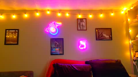 Cookiescream online show from December 2024 01:02:02 PM