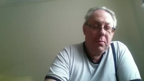 Snapshot of s536sny18 chatting on February 2025 02:56:02 PM s536sny18 online show from February 2025 02:56:02 PM