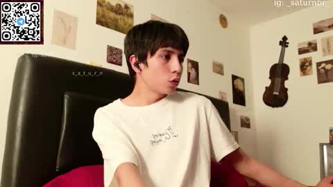 Snapshot of s_a_t_u_r_n chatting on March 2026 01:44:02 AM ST online show from March 2026 01:44:02 AM