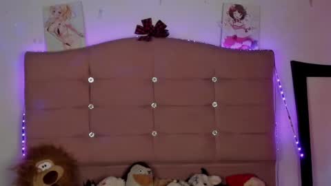 Snapshot of s_demoni1 chatting on January 2025 12:17:01 PM S H A R O N model independient online show from January 2025 12:17:01 PM