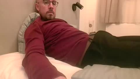 s_i_q online show from September 2025 06:44:01 PM