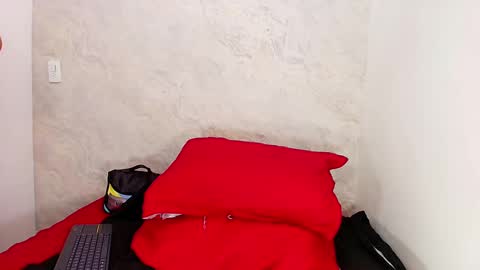 Snapshot of s_sofia_ chatting on February 2025 07:27:01 PM s_sofia_ online show from February 2025 07:27:01 PM