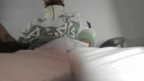 Snapshot of s_sven chatting on October 2025 04:35:02 AM Steven Independent online show from October 2025 04:35:02 AM