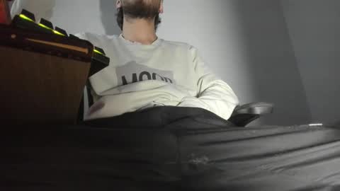 Snapshot of s_sven chatting on October 2025 08:29:01 AM Steven Independent online show from October 2025 08:29:01 AM