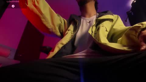 Snapshot of s_sven chatting on December 2025 08:59:01 PM Steven Independent online show from December 2025 08:59:01 PM