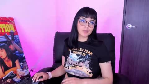 Snapshot of saam_collins69 chatting on February 2026 10:30:01 PM Val online show from February 2026 10:30:01 PM