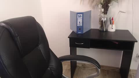 Snapshot of sabriinaa_fox chatting on April 2026 02:12:02 PM sabriinaa fox online show from April 2026 02:12:02 PM