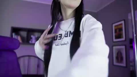 Snapshot of sabrina_bloom_ chatting on November 2025 12:49:02 PM sabri online show from November 2025 12:49:02 PM