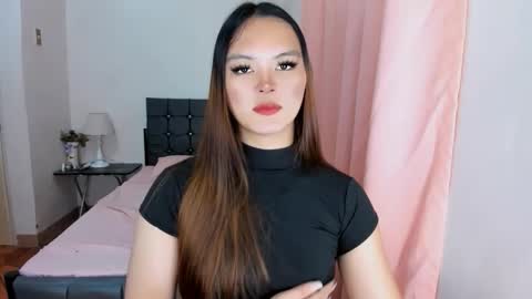 Snapshot of sabrina_hilson chatting on October 2025 05:25:02 PM sabrina_hilson online show from October 2025 05:25:02 PM