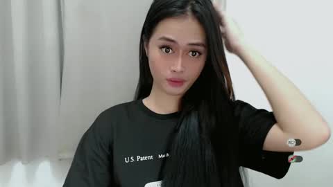 Snapshot of sabrina_inviting chatting on January 2025 02:14:01 AM Sabrina online show from January 2025 02:14:01 AM