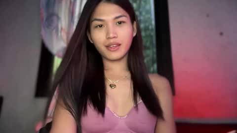 Snapshot of sabrina_maxx chatting on November 2025 05:06:01 AM Nadine online show from November 2025 05:06:01 AM