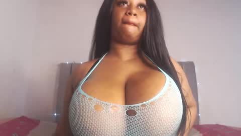 Sabrina Mora online show from April 2026 06:12:02 PM