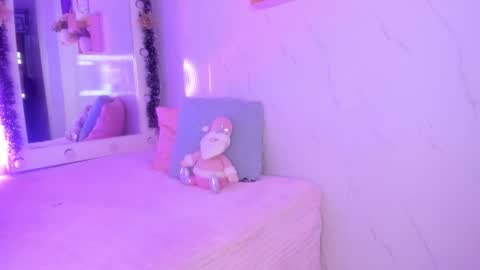 Snapshot of sabrinahims_ chatting on November 2025 02:13:01 AM mariana online show from November 2025 02:13:01 AM