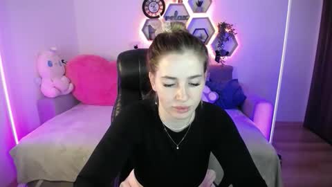 Sabrina Violet online show from April 2026 08:12:02 AM