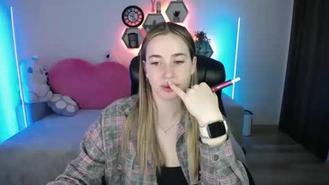 Sabrina Violet online show from May 2026 08:09:01 AM