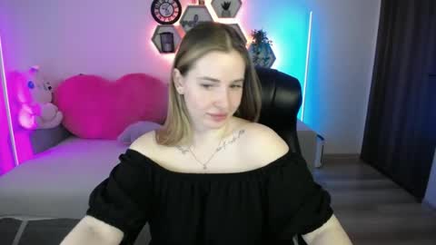 Sabrina Violet online show from June 2026 08:17:01 AM