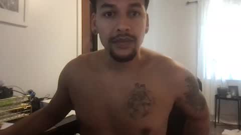 Beezy online show from January 2025 08:33:02 PM