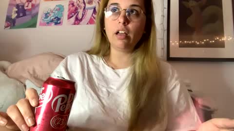 Snapshot of sadgirlsocial chatting on November 2025 05:51:02 AM sweet angel baby online show from November 2025 05:51:02 AM