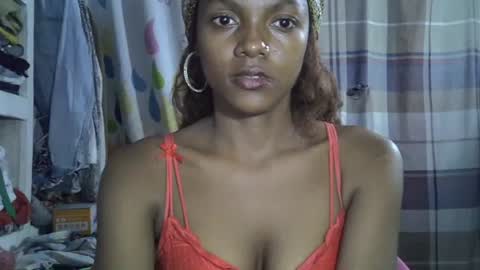 safira19 online show from October 2025 07:36:02 PM