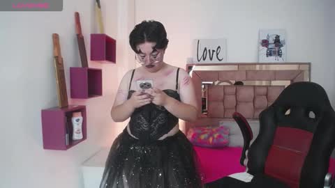 SAFYKA online show from October 2025 05:25:01 PM