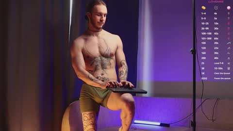 Adam online show from March 2025 07:26:02 AM