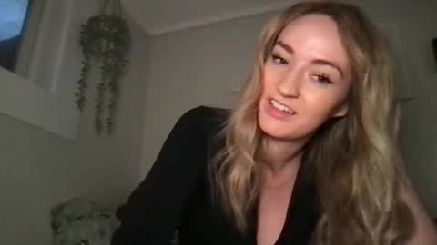 Jessica Sage online show from December 2024 04:57:01 PM