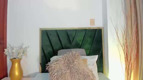 Sagira Belle online show from October 2025 06:18:02 PM