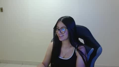 Sahaliefox  online show from March 2026 04:34:02 PM