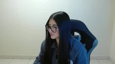 Snapshot of sahaliefox_ chatting on June 2026 08:57:02 PM Sahaliefox online show from June 2026 08:57:02 PM