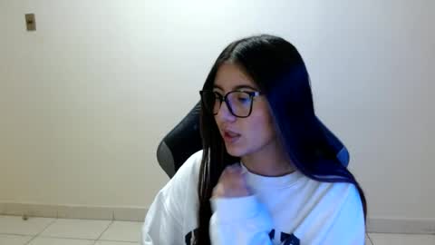 Snapshot of sahaliefox_ chatting on June 2026 08:53:02 PM Sahaliefox online show from June 2026 08:53:02 PM