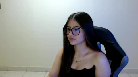 Snapshot of sahaliefox_ chatting on July 2026 09:03:01 PM Sahaliefox online show from July 2026 09:03:01 PM