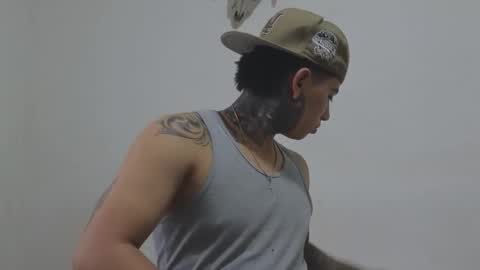 Snapshot of sahara_n_thiago chatting on November 2025 11:27:01 AM Sahara y Thiago online show from November 2025 11:27:01 AM