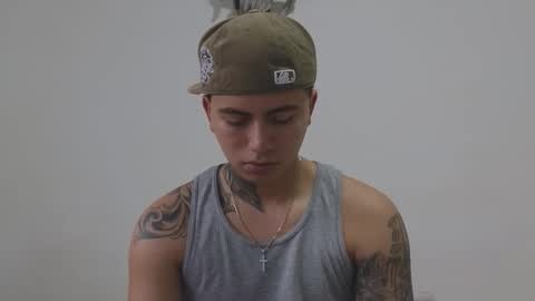 Snapshot of sahara_n_thiago chatting on November 2025 11:10:03 AM Sahara y Thiago online show from November 2025 11:10:03 AM