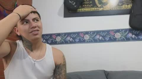 Sahara y Thiago online show from April 2026 11:37:02 AM