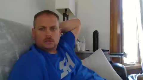 sai20041986 online show from October 2025 06:18:02 PM